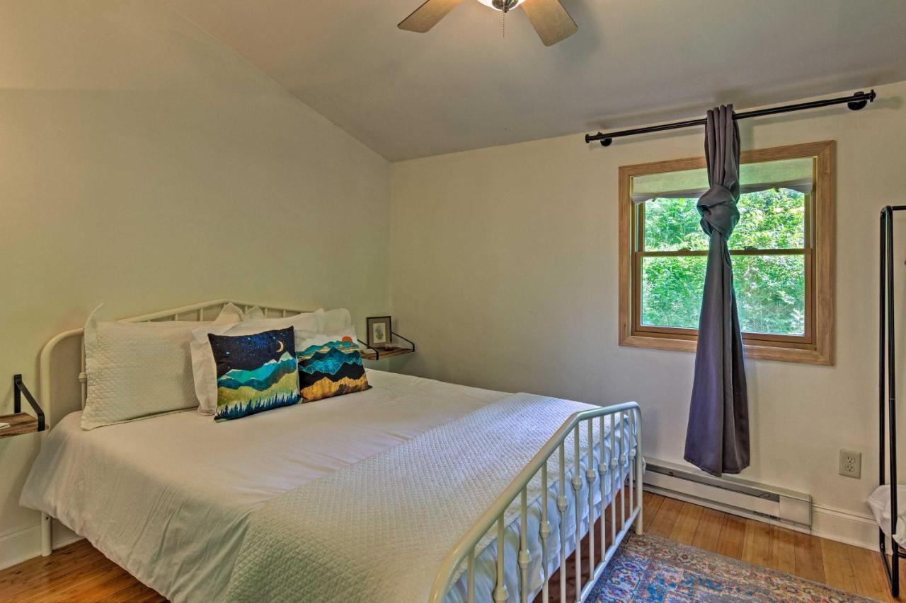 הוילה Cozy And Charming Asheville Cabin 5 Mi To Downtown! מראה חיצוני תמונה